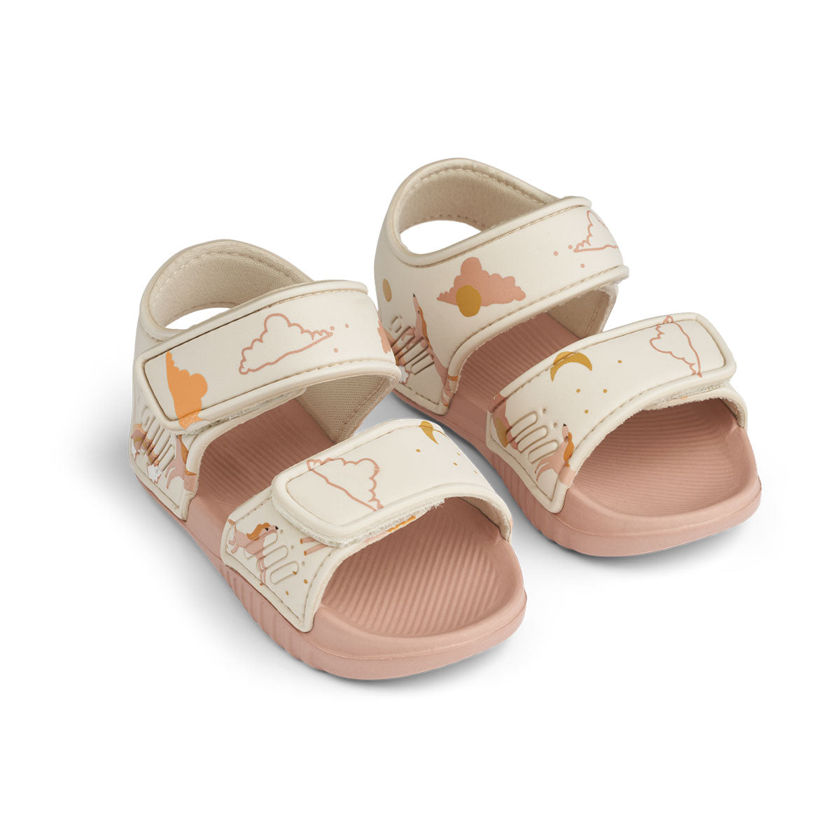 De Liewood blumer sandalen dream/ecru zijn hele fijne sandalen voor je kleintje voor tijdens de warme zomerdagen. Deze sandalen lopen heerlijk want ze zijn licht van gewicht en flexibel. VanZus