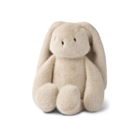 Laat je kindje heerlijk in slaap vallen met deze hattie konijn humming knuffel in de kleur mist. Dit lieve knuffelkonijn is niet alleen heerlijk zacht, maar produceert ook kalmerende geluiden die je kindje helpen bij het in slaap vallen. VanZus