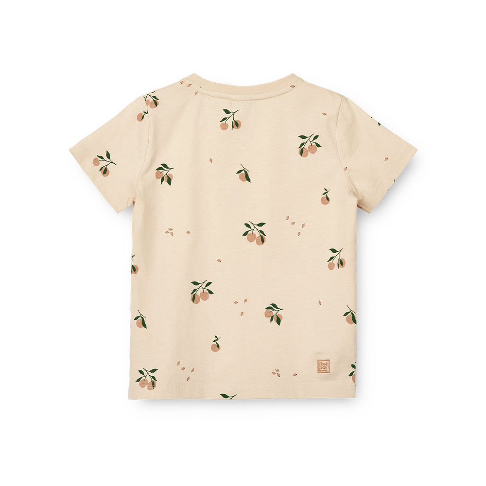 Verrijk de garderobe van je baby met dit schattige apia baby T-shirt in de kleur peach/sea shell van het merk Liewood. Dit stijlvolle shirtje ziet er niet alleen geweldig uit, maar zit ook heel erg comfortabel! VanZus