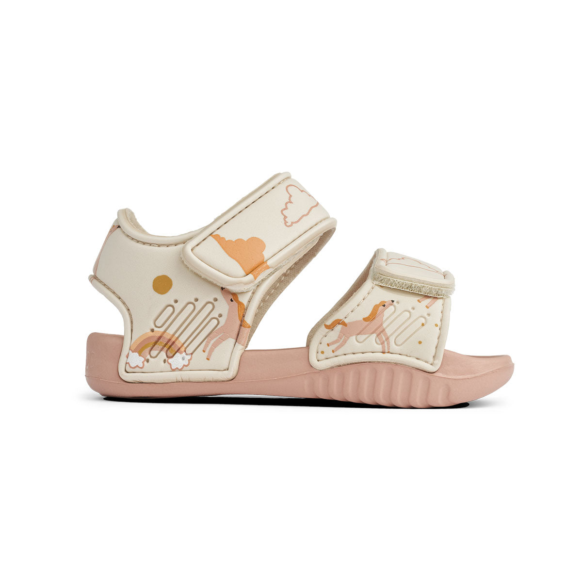 De Liewood blumer sandalen dream/ecru zijn hele fijne sandalen voor je kleintje voor tijdens de warme zomerdagen. Deze sandalen lopen heerlijk want ze zijn licht van gewicht en flexibel. VanZus