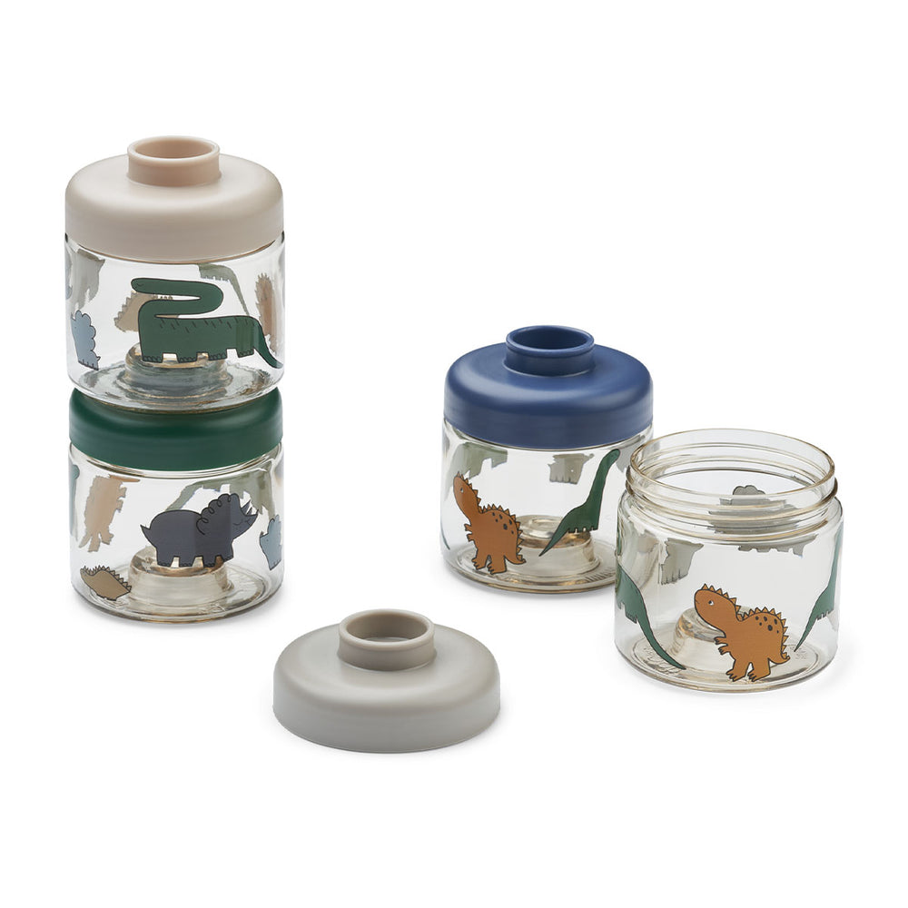 Heb je een kleintje in huis? Dan is deze dominique babyvoeding box 4-pack dinosaurs/mist van het merk Liewood een must have! Deze potjes zijn ideaal om de voeding van je kindje in te bewaren. VanZus