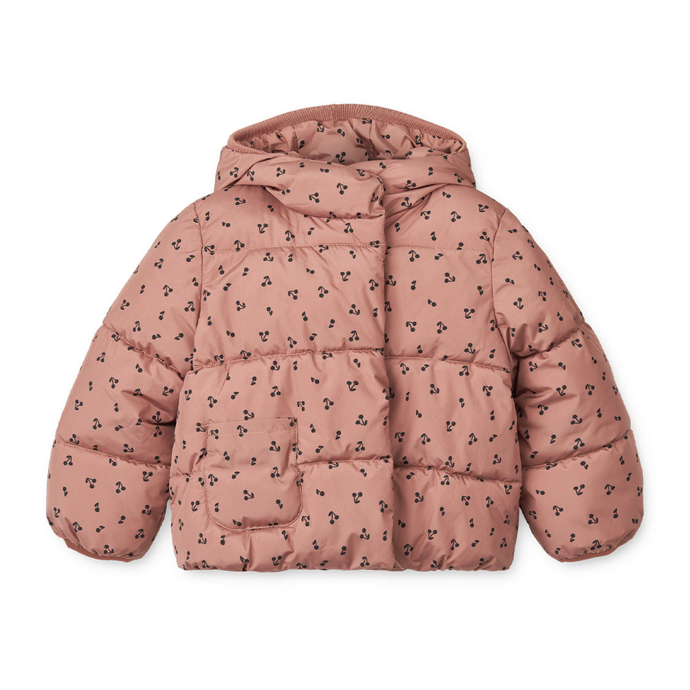 Je kindje is helemaal klaar voor de koude dagen met deze te schattige giovanna jas in cherries/dark rosetta van het leuke merk Liewood. Deze jas houdt je kleintje niet alleen lekker warm, ze ziet er ook super stylish uit! VanZus