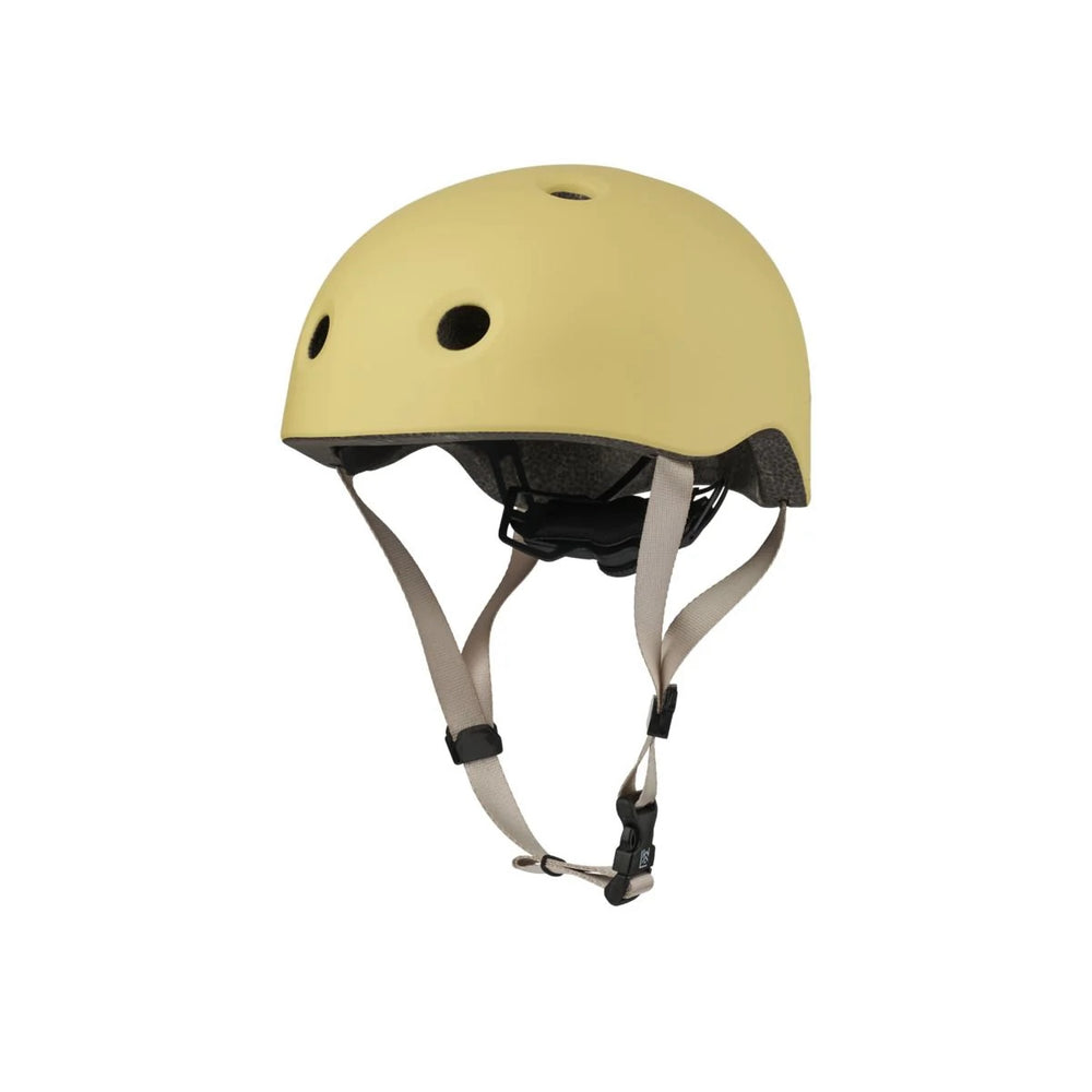 Veiligheid en stijl gaan hand in hand met deze toffe fietshelm in de kleur crispy corn van het merk Liewood. Deze helm is ontworpen om niet alleen bescherming te bieden tijdens avontuurlijke fietstochten, maar ook om er stijlvol uit te zien tijdens het fietsen! VanZus