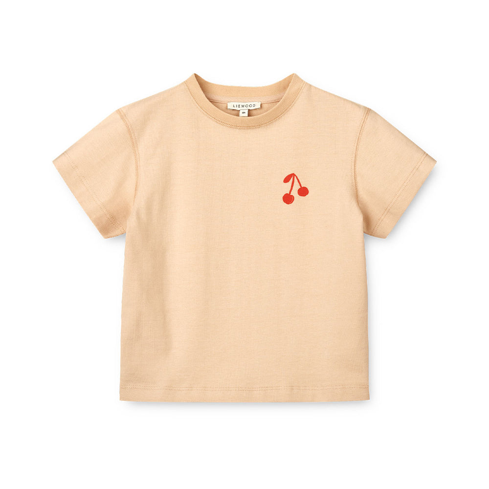 Verrijk de garderobe van je kleintje met dit schattige sixten T-shirt in de kleur cherries/apple blossom van het merk Liewood. Dit stijlvolle shirtje ziet er niet alleen geweldig uit, maar zit ook heel erg lekker! VanZus
