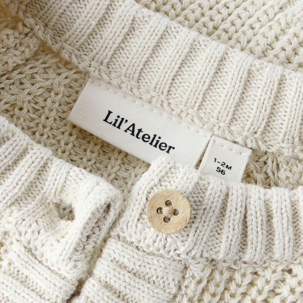 Lil' Atelier baby emlen knit vestje turtledove