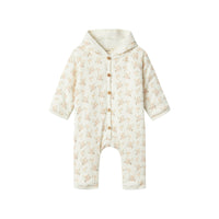 Kleed je kleintje lekker warm aan met deze baby gio gevoerde onesie in de kleur coconut onesie. De onesie is gemaakt van een zachte mix van biologisch katoen, modal en elastaan. VanZus