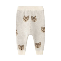 Comfortabel en duurzaam: Lil' Atelier baby lamoe knit broek in birch, gemaakt van 100% biologisch katoen, perfect voor de herfst/winter. Met verstelbare taille, all-over print van honden en geribde zoom. VanZus