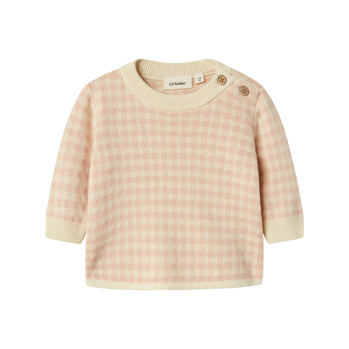 Hoe lief is dit nadie knit shirt in de kleur cameo rose van het merk Lil' Atelier?! Deze leuke trui is het ideale basis item om de leukste outfits mee te maken voor jouw kleintje. De trui is heerlijk warm en is een echt trendy item. VanZus