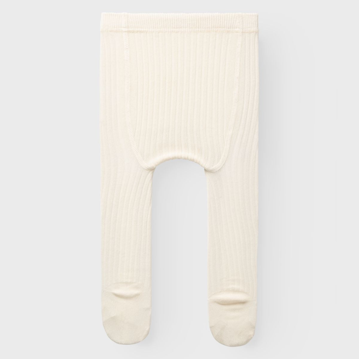 Ben je op zoek naar een schattige panty maillot om je beentjes van je kleintje lekker warm te houden? Dan is deze schattige baby panty maillot turtledove van het merk Lil' Atelier een echte must have voor in de collectie. VanZus