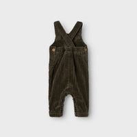 Ga voor een comfortabele en trendy look met deze schattige baby raul cord overall in de kleur kalamata van het hippe merk Lil' Atelier. Deze schattige overall biedt je kindje extra bewegingsvrijheid en is een echte must have voor comfortabele en trendy looks! VanZus