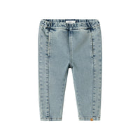 Een denim broek is een must have in iedere kledingkast. Een spijkerbroek is namelijk eindeloos te combineren, comfortabel en stylish. Dat geldt ook voor de darlee baggy jeans in de kleur medium blue denim. VanZus