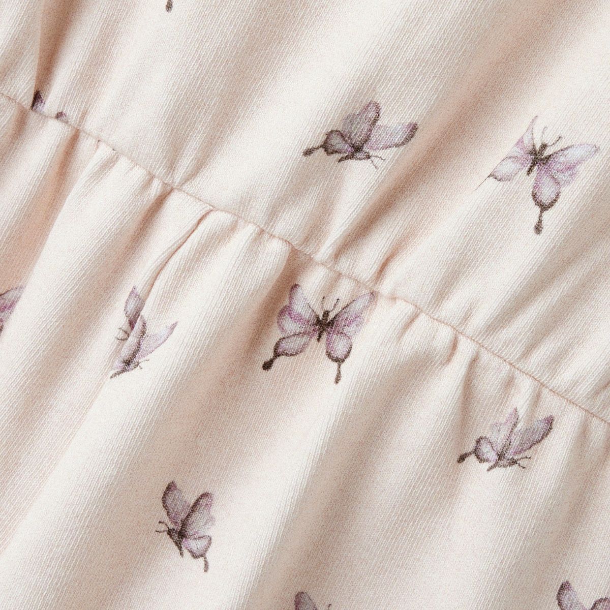 Deze schattige Lil´ Atelier gayo strap onesie in de print peach blush butterfly is een must-have voor zonnige dagen. VanZus