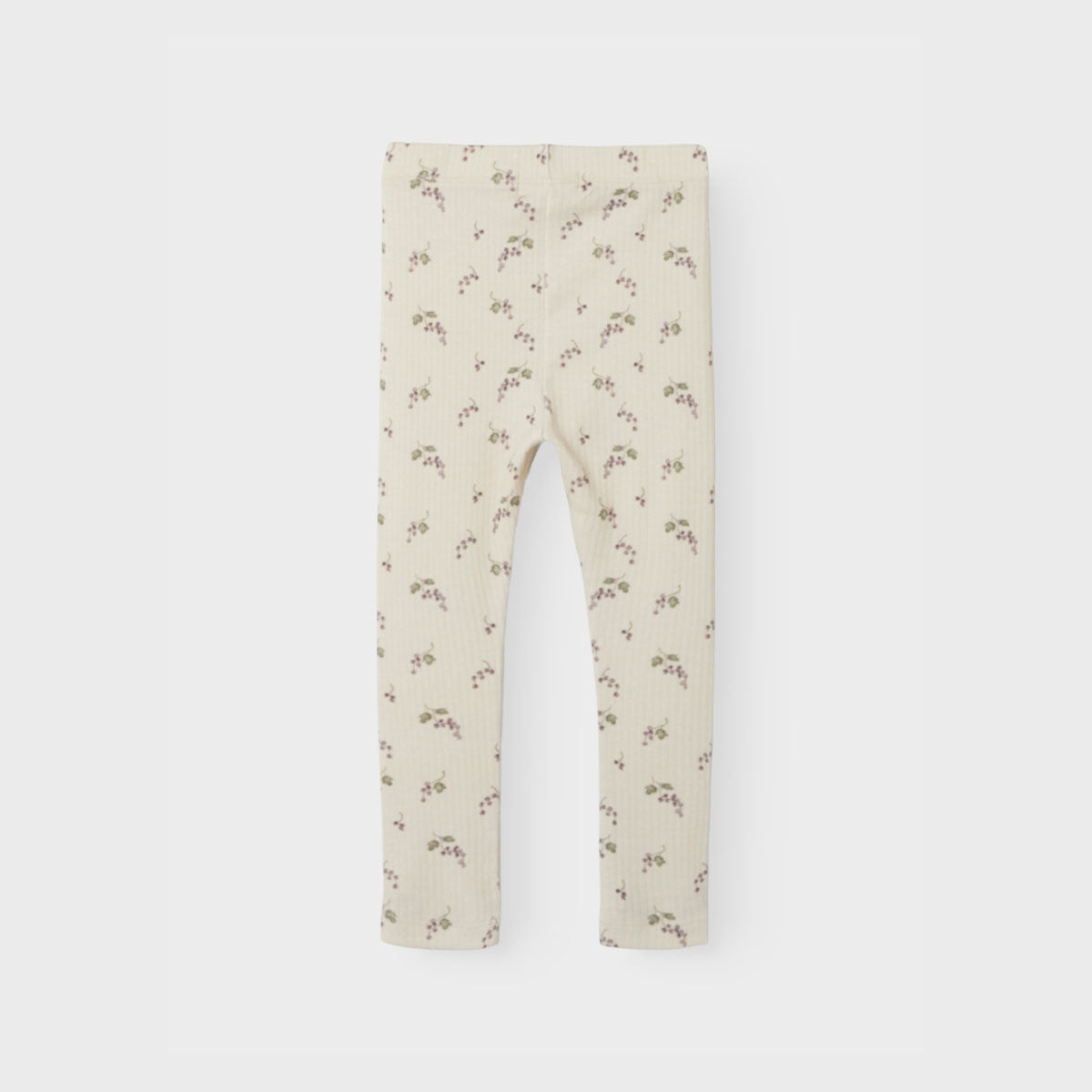 Hoe enorm schattig is deze gio bie slim legging in de kleur birch berries van het lieve merk Lil' Atlier?! Deze schattige legging is perfect voor je baby of peuter en wil je het liefst elke dag aandoen bij je kleintje, zo leuk is hij! VanZus