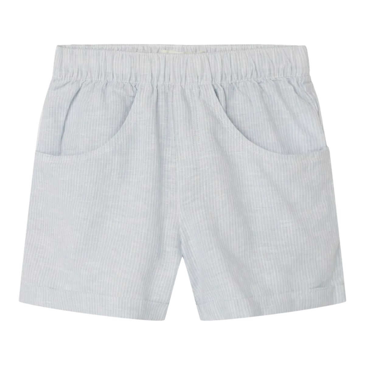 Lil' Atelier jesper shorts in ancient water, gemaakt van 55% linnen en 45% biologisch katoen. Regular fit met verstelbare taille en zijzakken, perfect voor casual zomerdagen. VanZus