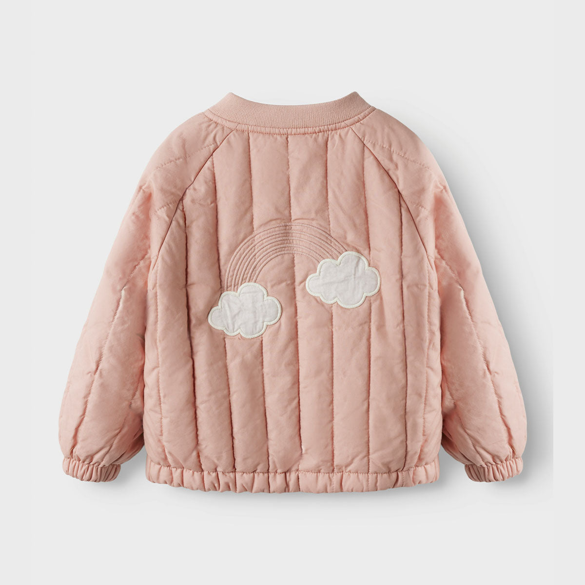 Hoe schattig is de lio baby bomberjas in de kleur misty rose van het Nederlandse merk Lil' Atelier? VanZus