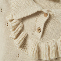 Het nakita knit shirt in de kleur turtledove is niet zomaar een trui, maar een echte eyecatcher! Dit truitje zit niet alleen heel lekker, hij is dan ook gemaakt van biologisch katoen, en ziet er heel cute uit. VanZus