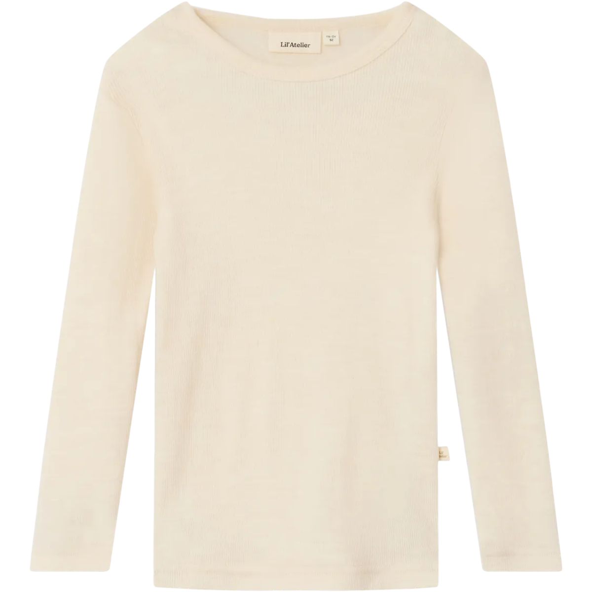 Het Lil' Atelier nalu slim boy shirt in turtledove melange is unisex, gemaakt van zachte merinowol en TENCEL™, biedt comfort en stijl voor je kind tijdens de herfst en  winter. VanZus
