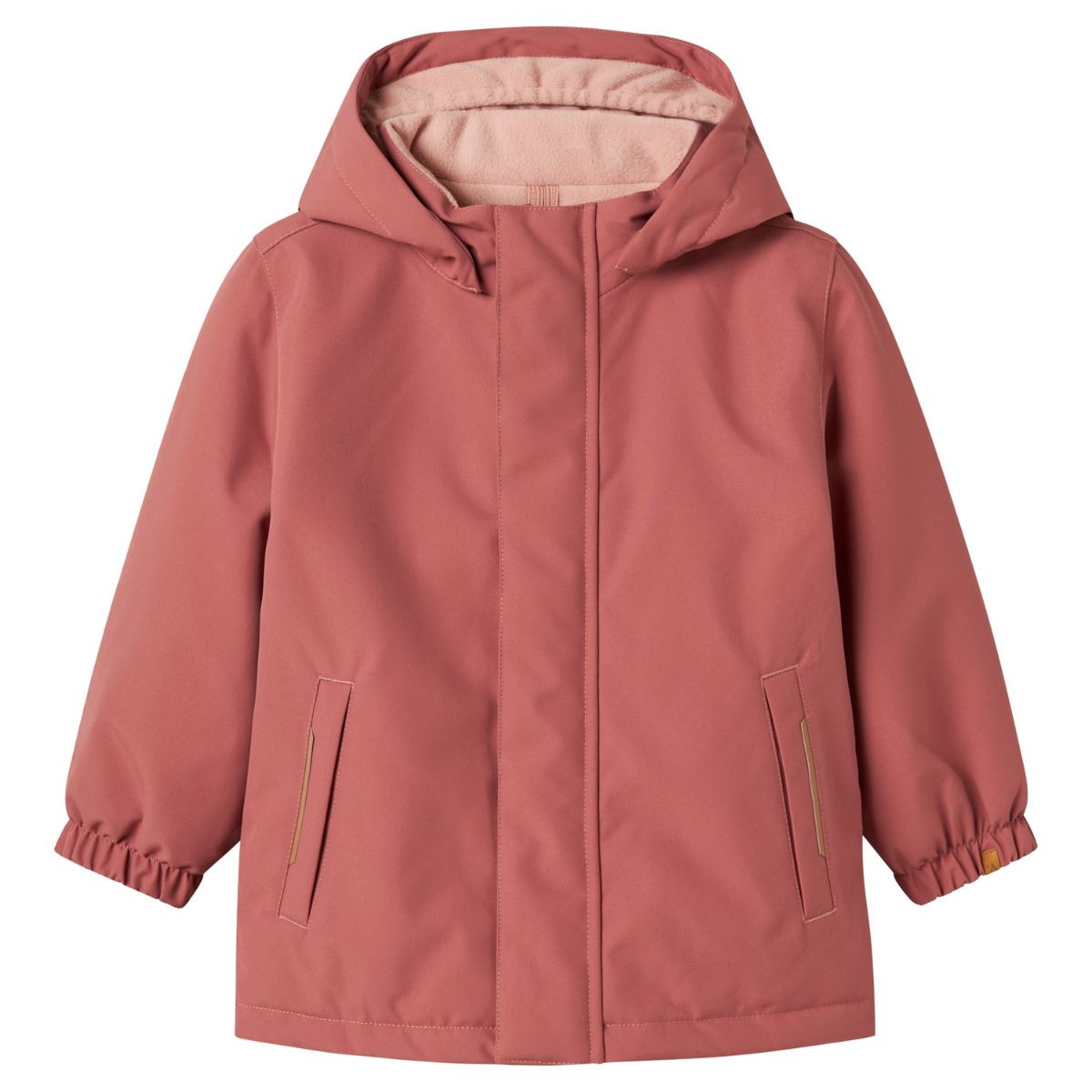 Houdt je kleintje lekker warm in de winter of op skivakantie met deze leuke snow10 jas in de kleur solid withered rose van het merk Lil' Atelier. Deze jas is lekker warm, is voorzien van een waterdichte coating en ziet er ook nog eens heel stijlvol uit. VanZus