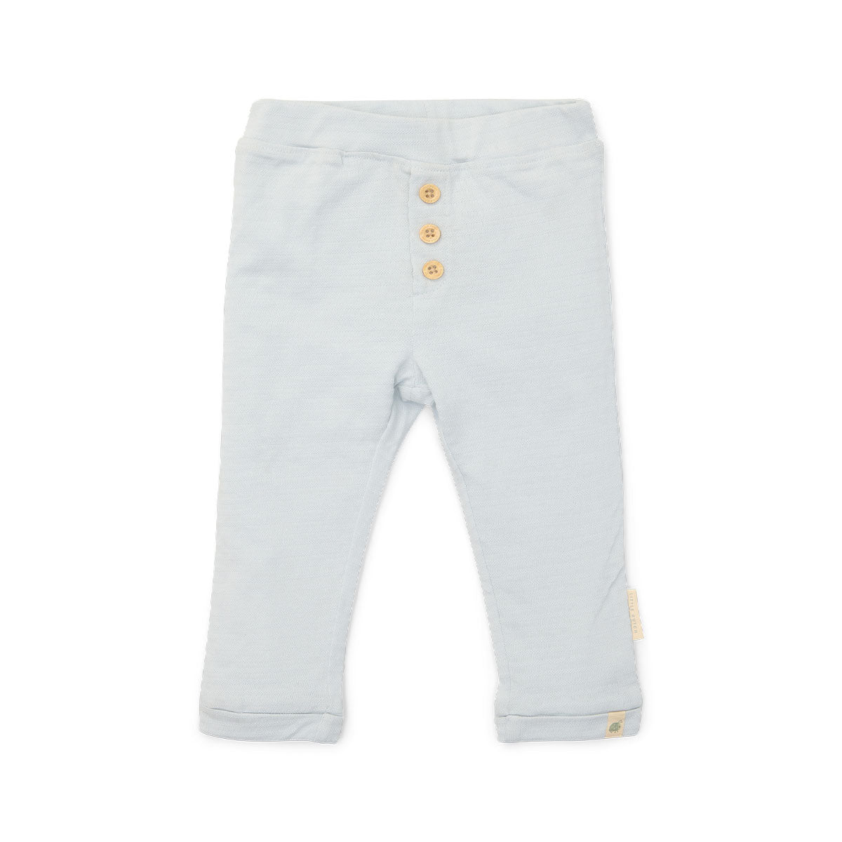 Dit lieve broekje in de kleur baby blue van het merk Little Dutch is gemaakt van biologisch katoen en is het perfect voor elke avontuur van je kindje. De jogger heeft handige heeft een mooie, lichtblauwe kleur en is gemaakt van een heerlijk zachte en soepele stof. VanZus