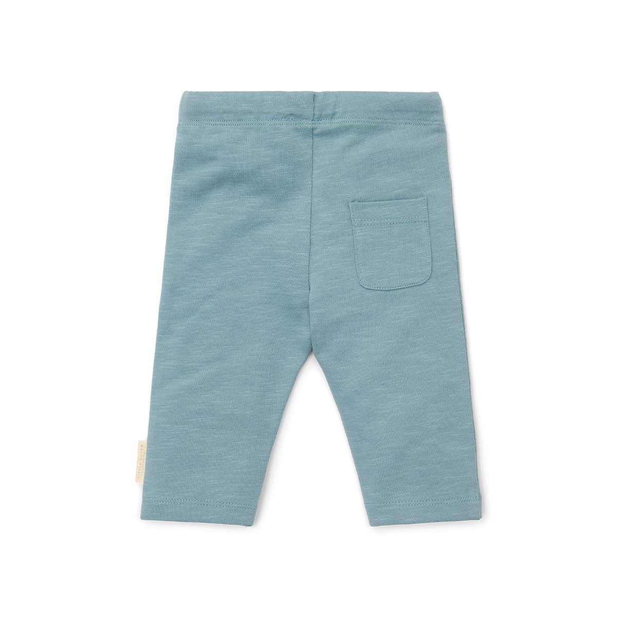 Dit lieve broekje in de kleur stone blue van het merk Little Dutch is gemaakt van biologisch katoen en is het perfect voor elke avontuur van je kindje. De jogger heeft handige heeft een mooie, blauwe kleur en is gemaakt van een heerlijk zachte en soepele stof. VanZus