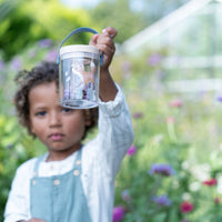 Verken de natuur met het Little Dutch insectenpotje forest friends! Perfect voor nieuwsgierige kinderen van 2 tot 8+ jaar. Bestel bij VanZus