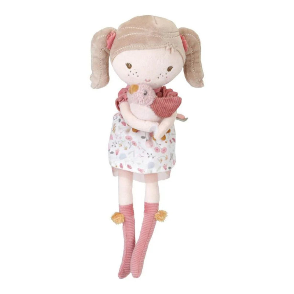 Little Dutch knuffelpop Anna is een zachte, kleurrijke pop van 35 cm. Perfect voor knuffelen en spelen. Wordt geleverd in een geschenkdoos. VanZus