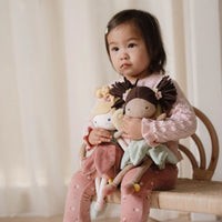Op fantasierijke avonturen met Little Dutch knuffelpop Fairy Evi. Een zachte fee met vleugeltjes. Perfect voor kinderen van 1 tot 6 jaar. Bestel nu bij VanZus.
