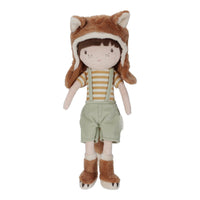 Little Dutch knuffelpop Forest Friends Sam is een zachte, schattige pop in vosjesoutfit. Veilig vanaf 12 maanden, 35 cm. Een ideaal cadeau! VanZus