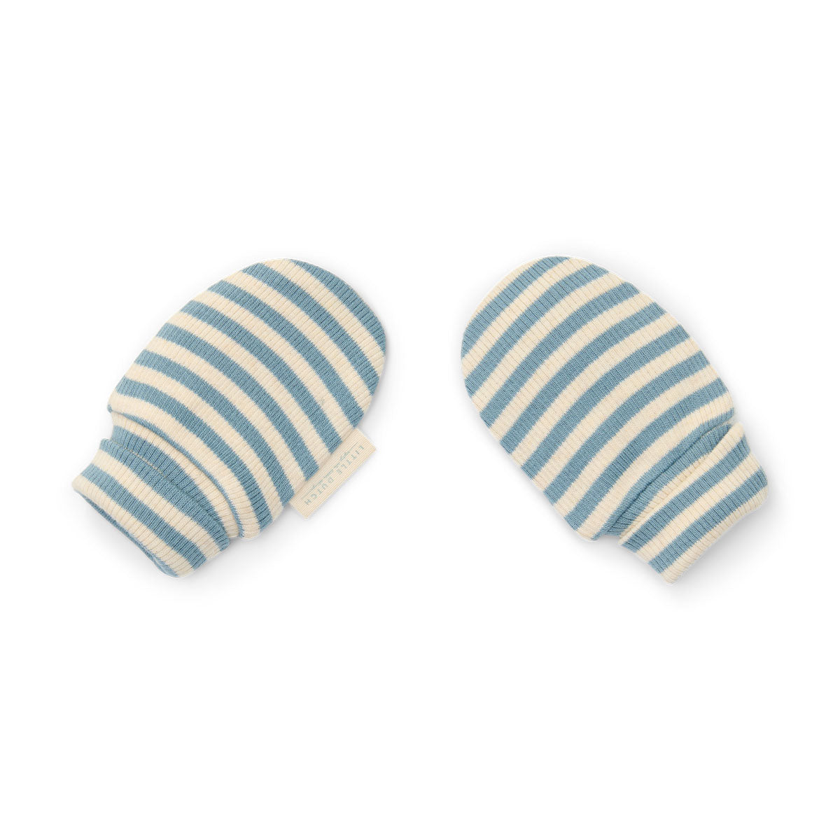Krabt jouw kindje zichzelf vaak ik zijn slaap? Met deze speciale krabwantjes in de variant stone blue stripe van het merk Little Dutch voorkom je dat je kleintje zichzelf krabt in zijn slaap. Hierdoor gaat jouw kleine een fijne nachtrust tegemoet! VanZus