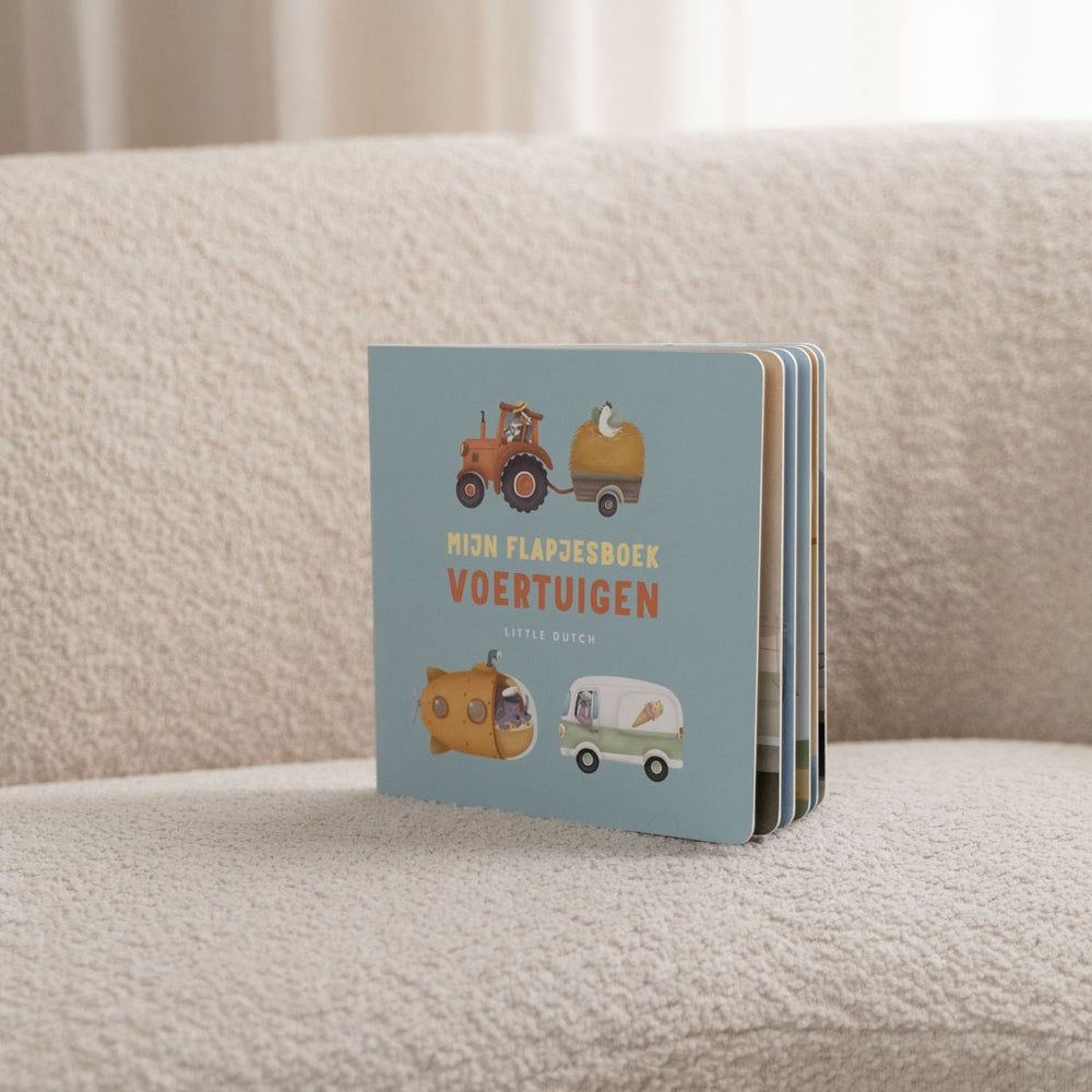 Het Little Dutch mijn flapjesboek voertuigen biedt speels en leerzaam plezier voor kinderen van 1 tot 4 jaar. Ontdek voertuigen en meer! VanZus
