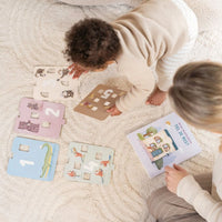 Met Little Dutch mijn puzzelboek tel je mee? leren kinderen spelenderwijs tellen en ontdekken ze een wereld vol cijfers en avontuur. Bestel nu bij VanZus