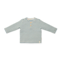 Comfortabele en basic t-shirts zijn altijd fijn om in de kast te hebben hangen! Dat geldt al helemaal voor dit lieve t-shirt lange mouw in de variant stone blue stripe van het merk Little Dutch. Dit schattige shirt is de ideale basic om de leukste outfits mee samen te stellen. VanZus