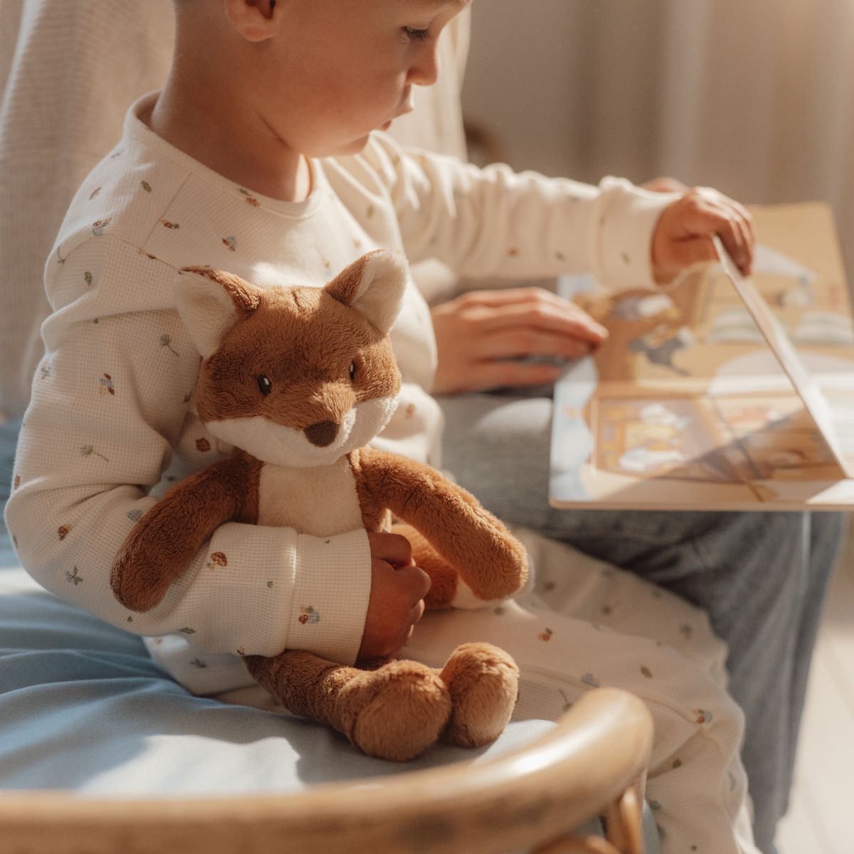 De vos long legs knuffel uit de forest friends-collectie van Little Dutch is perfect voor knuffelen en spelen. Zacht en kleurrijk, biedt hij comfort en verbeelding. Een geweldig cadeau voor elke babyshower! VanZus