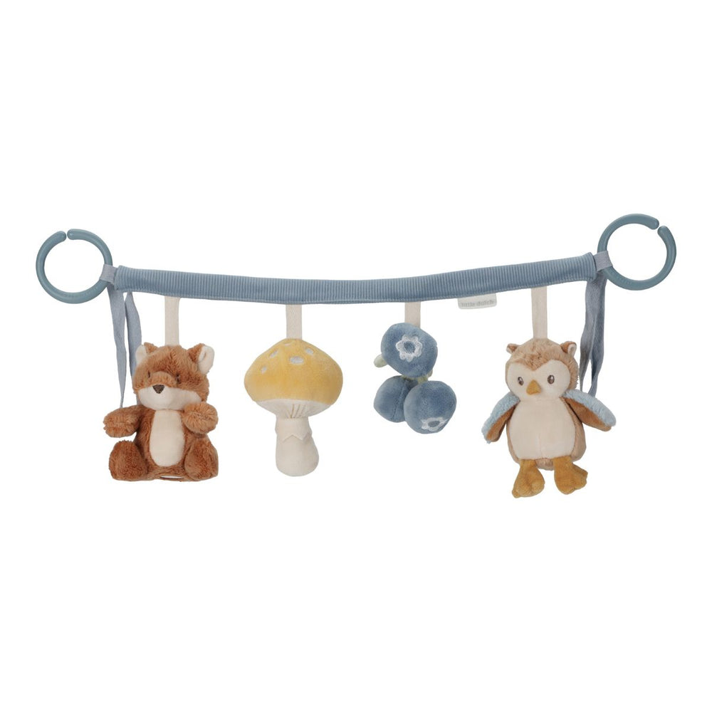 De Little Dutch wagenspanner uit de forest friends-collectie is kleurrijk,  prikkelt de zintuigen van je kleintje met schattige bosvriendjes en biedt eindeloos speelplezier. Perfect als cadeau! VanZus