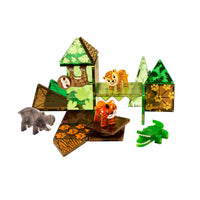 De Magna-Tiles Jungle Animals set 25 stuks is de perfecte set voor iedereen die gek is op wilde dieren. In deze set vind je naast de magnetische bouwstenen ook een aantal magnetische dieren uit de jungle. Leuk en leerzaam magneetspeelgoed. VanZus.
