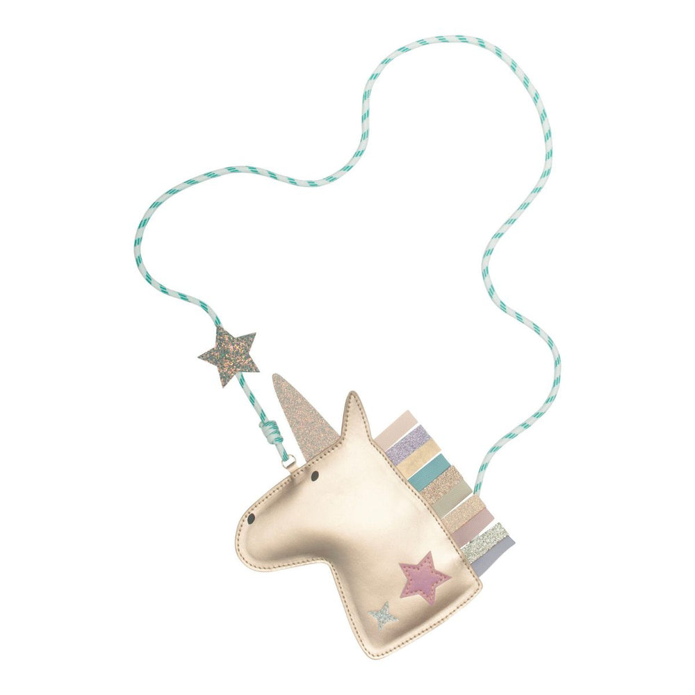 Perfect voor het meenemen van kleine spulletjes: het unicorn tasje gold van Mimi & Lula. In de vorm van een eenhoorn, met goud metallic en glitters. Met ritssluiting en schouderketting. VanZus