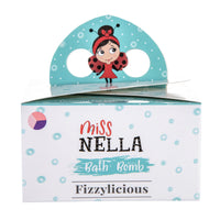 Badderen doe je natuurlijk met de Miss Nella fizzilicious 3-pack bruisballen! De bruisballen zitten in een schattig doosje, zijn vrij van chemicaliën én geur en hebben vrolijke kleuren. Combineer met badspons. VanZus
