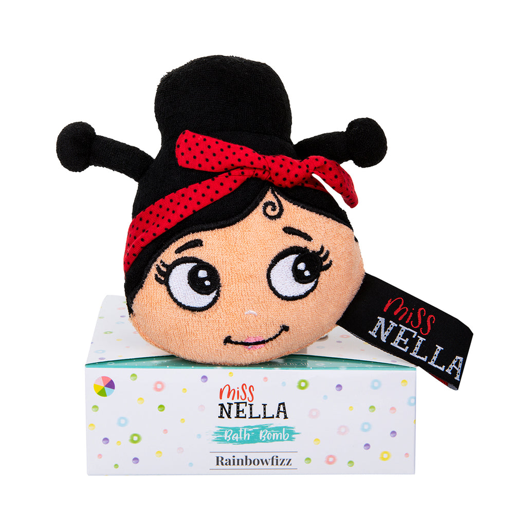 Badderen doe je natuurlijk met de Miss Nella rainbow 6-pack bruisballen! De bruisballen zitten in een schattig doosje, zijn vrij van chemicaliën én geur en hebben vrolijke kleuren. Combineer met badspons. VanZus