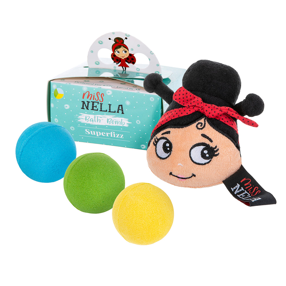 Badderen doe je natuurlijk met de Miss Nella superfizz 3-pack bruisballen! De bruisballen zitten in een schattig doosje, zijn vrij van chemicaliën én geur en hebben vrolijke kleuren. Combineer met badspons. VanZus