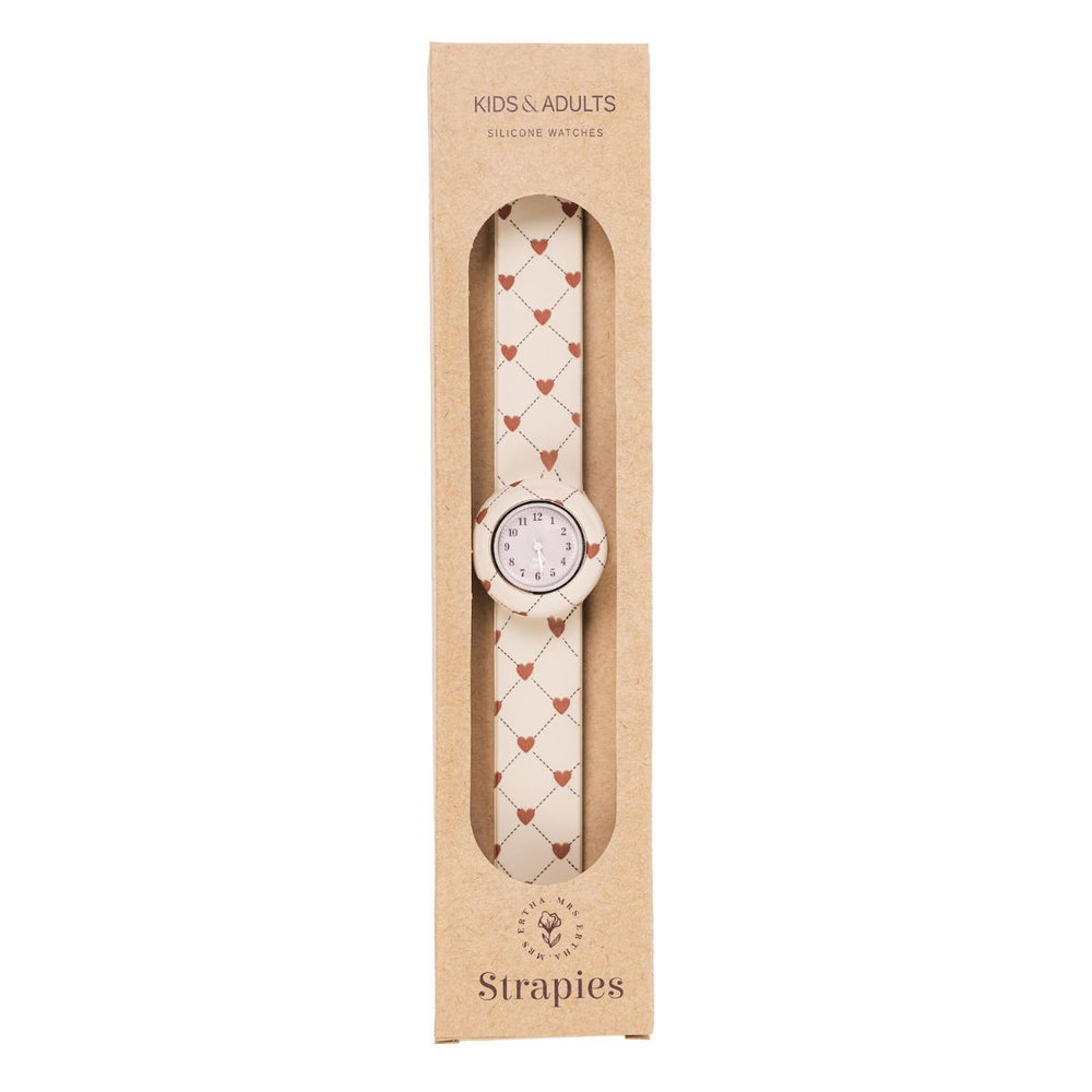 Het Mrs Ertha new strapies horloge lovely roots is het ideale eerste horloge voor jouw kindje! Of misschien zelfs voor jou zelf? Dit horloge draagt lekker comfortabel en heeft prachtige, zachte kleuren. VanZus