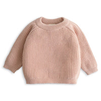 Stijlvol & comfortabel: de Mushie chunky knit trui in blush. Gemaakt van zacht, hoogwaardig materiaal, warm en perfect voor elke gelegenheid. Verkrijgbaar in diverse maten en kleuren. VanZus