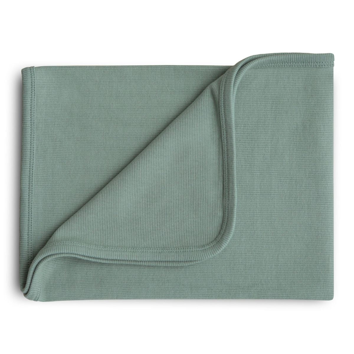 De stijlvolle Mushie rib deken in roman green, gemaakt van 100% katoen, biedt zachtheid en ademend comfort. Afmeting: 80x100 cm,  ideaal voor wieg, kinderwagen of als wikkeldeken. VanZus