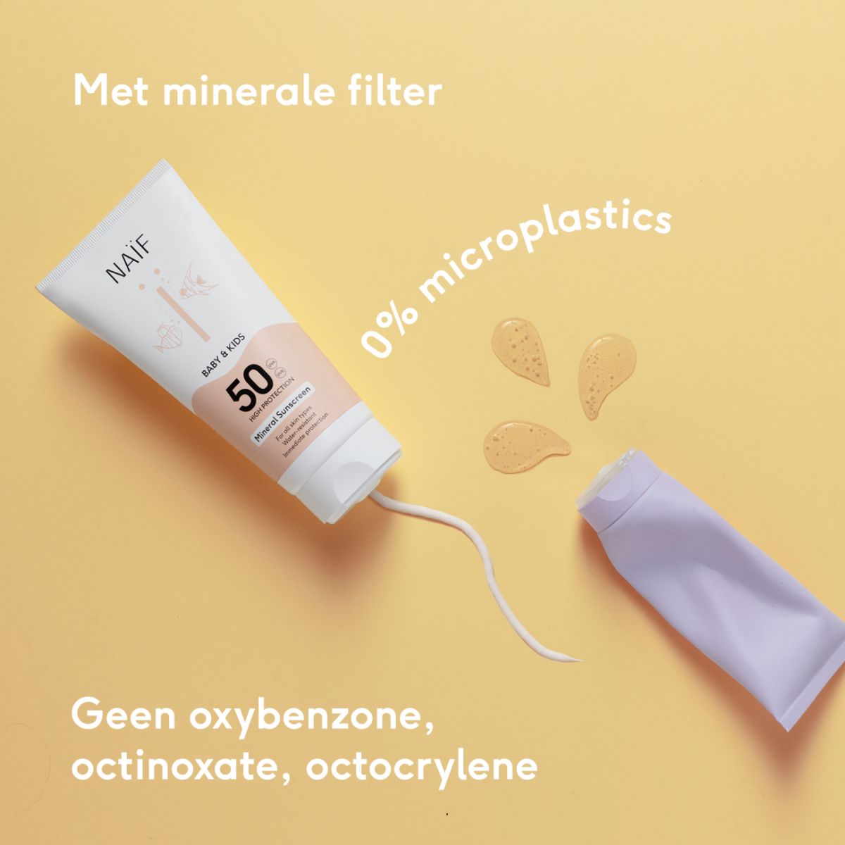 Bescherm de huid van je baby of kindje met de minerale zonnebrandcrème baby & kids van Naïf. Met een Sun Protection Factor 50, 100 ml, water resistent, hydrateert en smeert makkelijk uit. VanZus