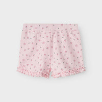 De jannis short in de kleur ballerina van het merk Name It is een schattige en comfortabele korte broek voor meisjes. Gemaakt van een zachte en soepele stof die perfect is voor zomerse dagen. VanZus