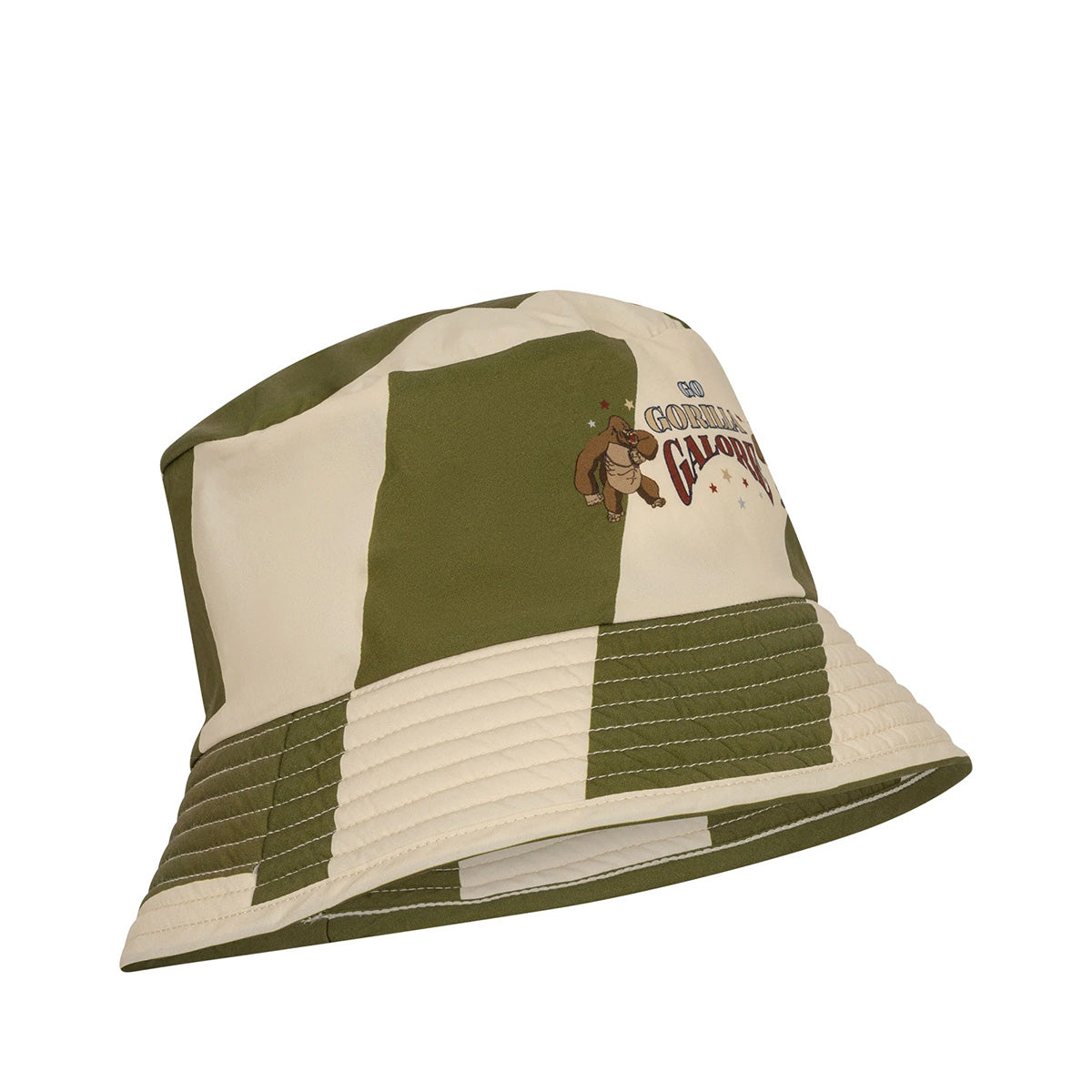 Deze leuke Konges Slojd asnou bucket hat dark olive/creamy white is dé must have voor deze zomer. Met dit hoedje bescherm je het koppie van je kind tegen de zon. En met dit zonnehoedje ziet je kind er natuurlijk superschattig uit! VanZus