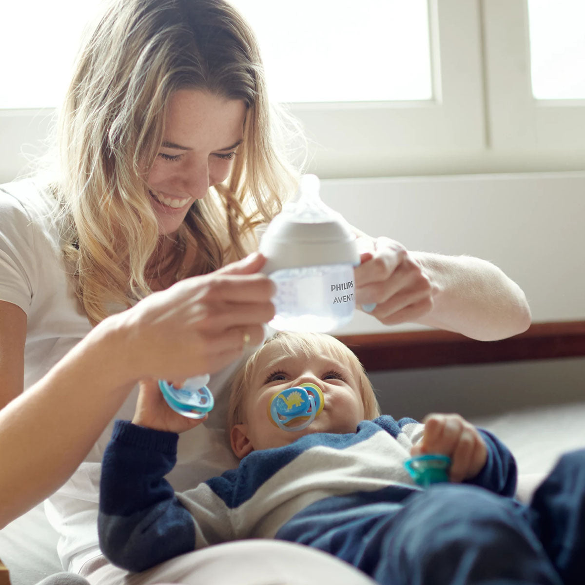 Flesjes, spenen en voedingsaccessoires voor baby’s en jonge kinderen en producten voor moeders, met Phillips Avent haal je topkwaliteit in huis. Alles om jouw leven met een kindje een beetje makkelijker en leuker te maken. Dit is de Philips Avent trainingsbeker. VanZus