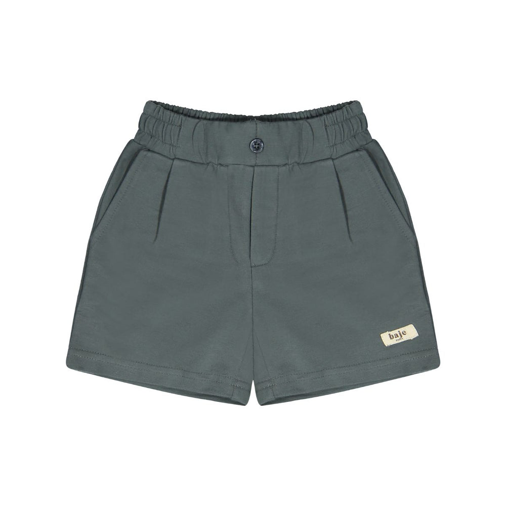 De Baje Studio bico jersey short in de kleur blue ocean mag niet ontbreken in de kledingkast van jouw kleine. Deze comfortabele short is gemaakt van 100% zacht en organisch katoen. VanZus