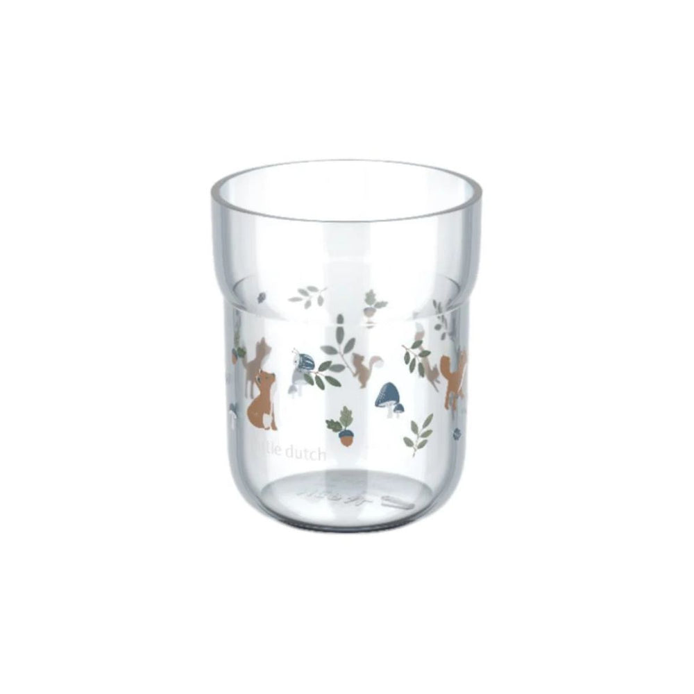 Laat kleintje drinken in stijl met het forest friends kinderglas van het merk Little Dutch! Dit vrolijke glas is gemaakt van stevig kunststof en speciaal ontworpen voor kleine handjes. VanZus