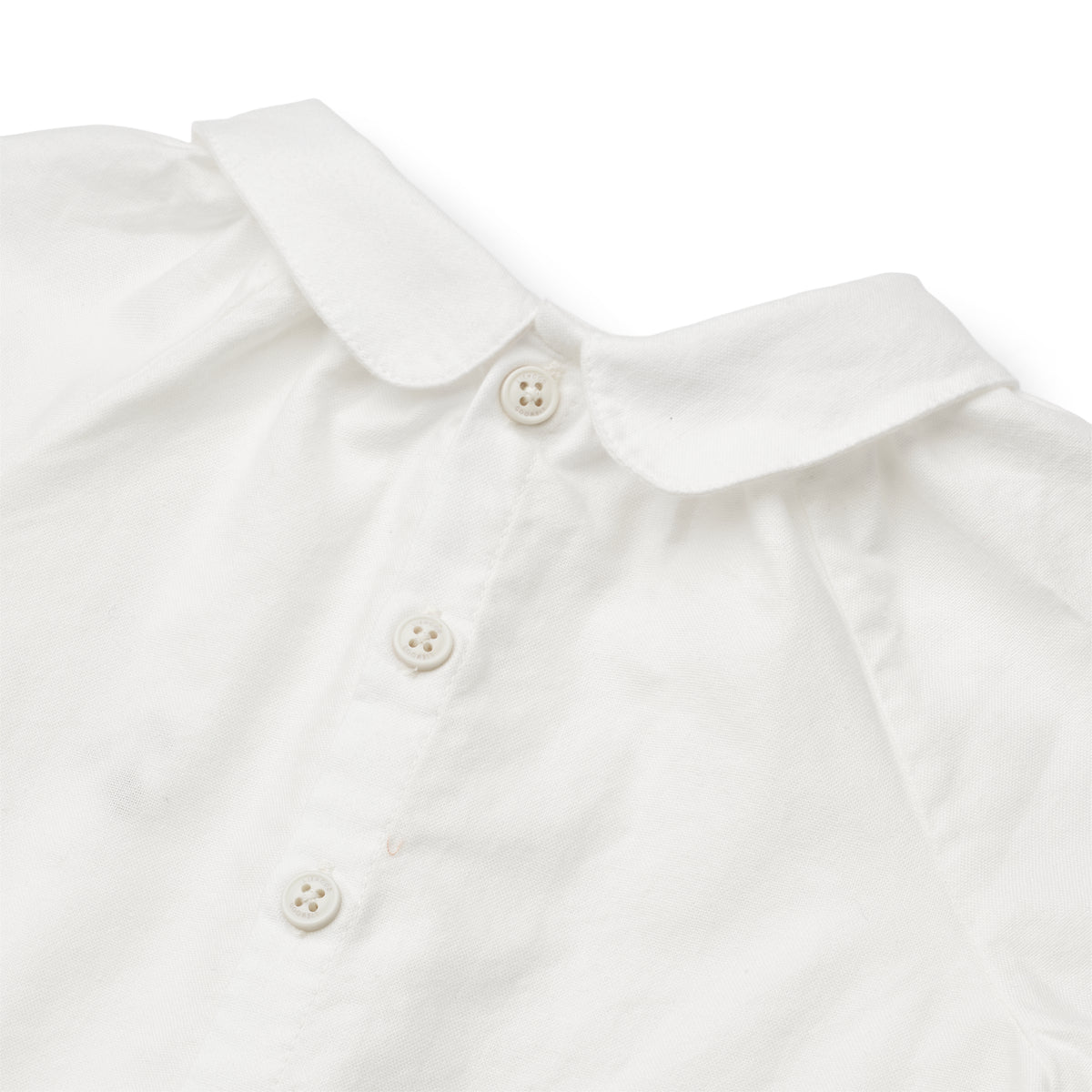 Ben je op zoek naar een schattige top voor jouw kleintje? Deze rhea top in de kleur crisp white van het merk Liewood is een ideale zomertop voor jouw kleintje. Deze top ziet er ontzettend leuk uit en kan je goed combineren met verschillende looks. VanZus