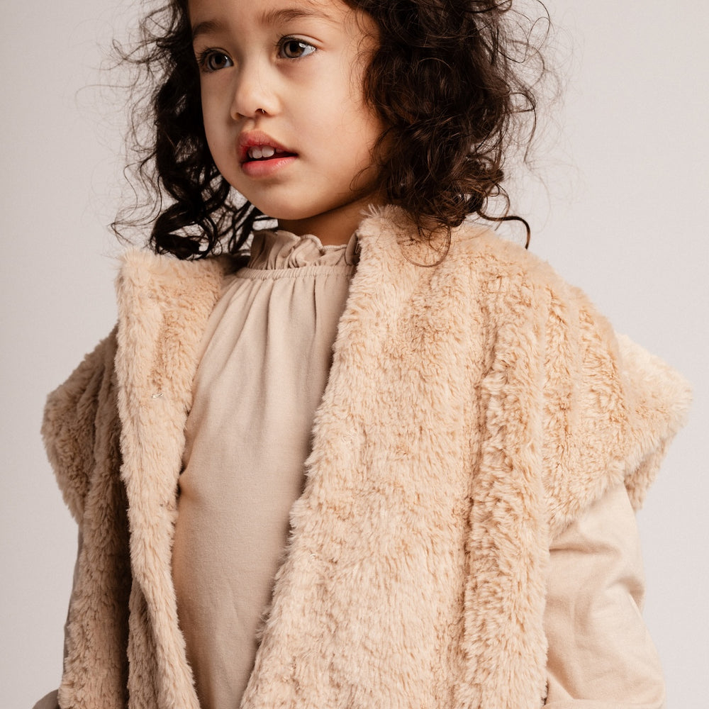 Baje Studio rossa gilet sand desert